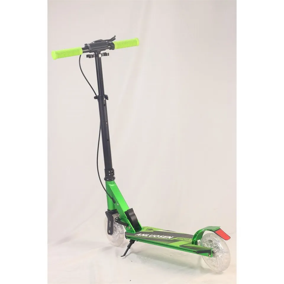 Monopattino per adulti pieghevole leggero regolabile