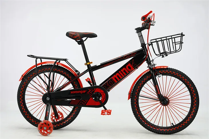 Bici della gioventù con ingranaggi